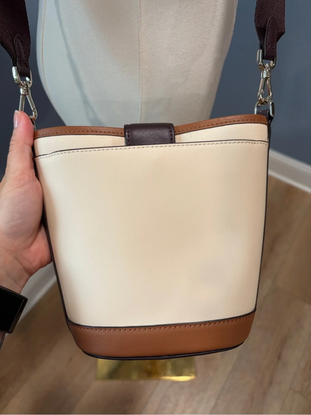 Kate Spade New York Colorblock Bucket Crossbody Bag Ivory Brown Leather